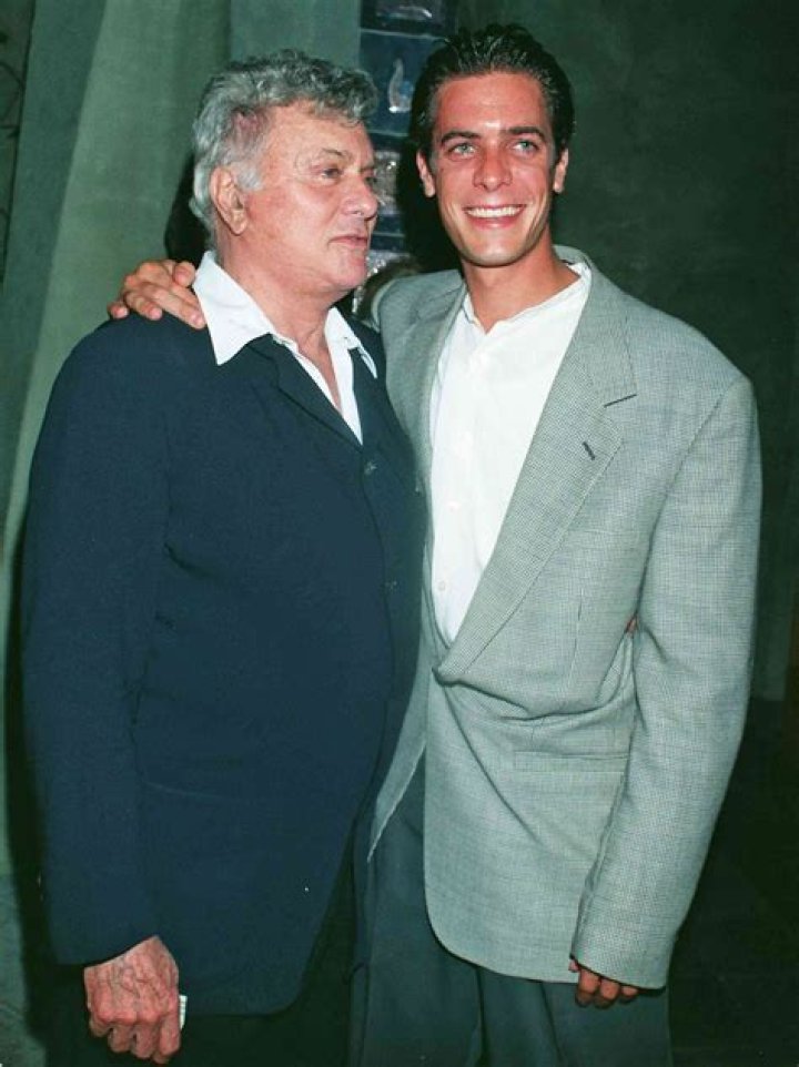 Did Tony Curtis do his own stunts in trapeze?