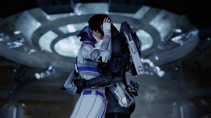 Do romances carry over in Mass Effect?