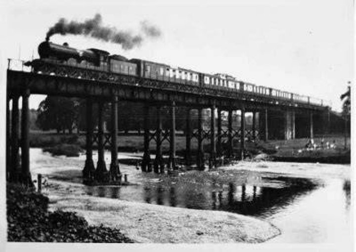 Has Ripon got a railway station?