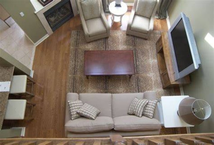 How do you rearrange space rooms?