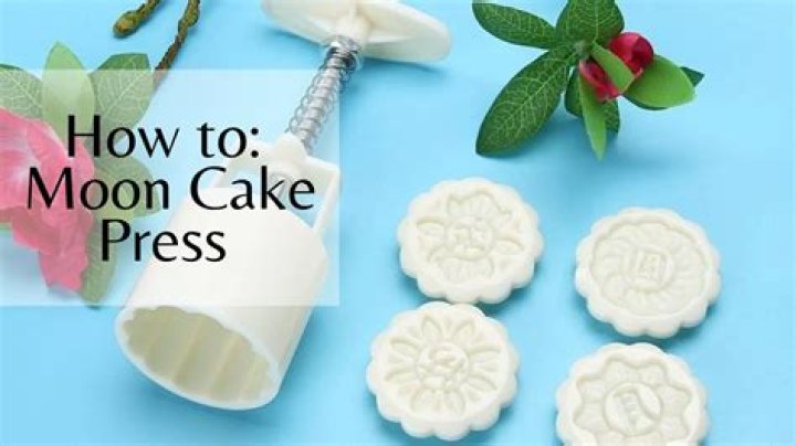 How do you use a mooncake press mold?