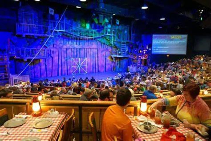 How long is the Hatfield and McCoy show in Gatlinburg?