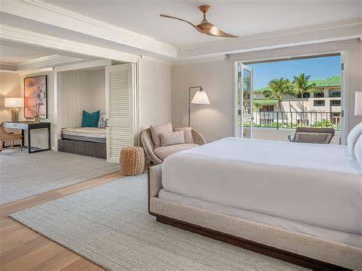 How many rooms are at the Grand Hyatt Kauai?