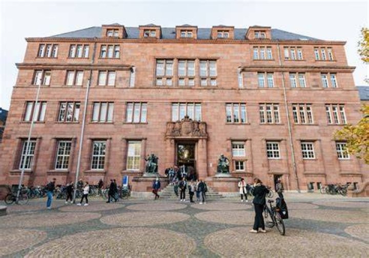 How much is University of Freiburg?