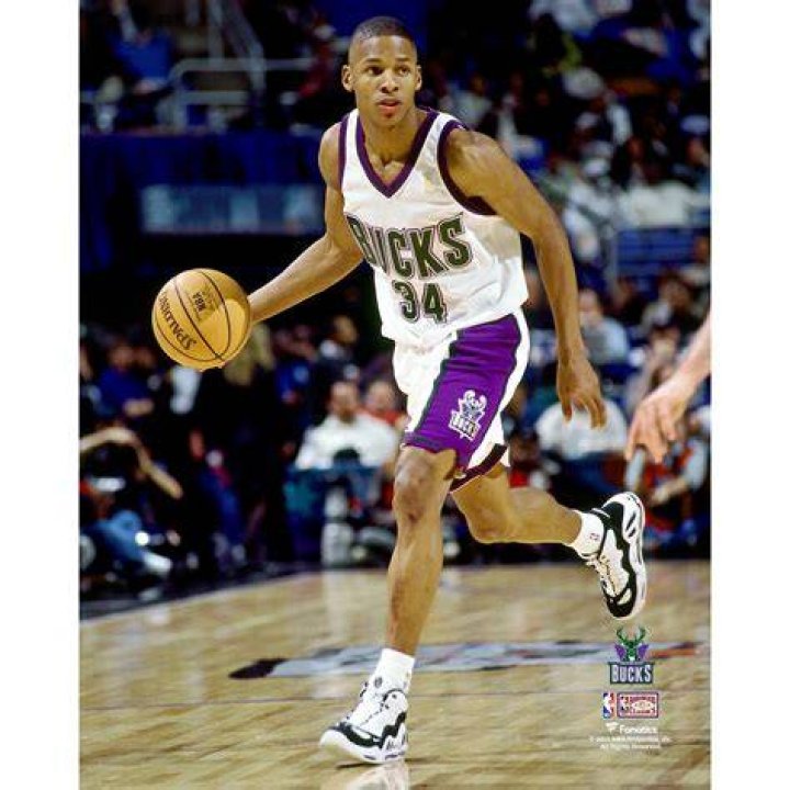 How tall is Ray Allen?