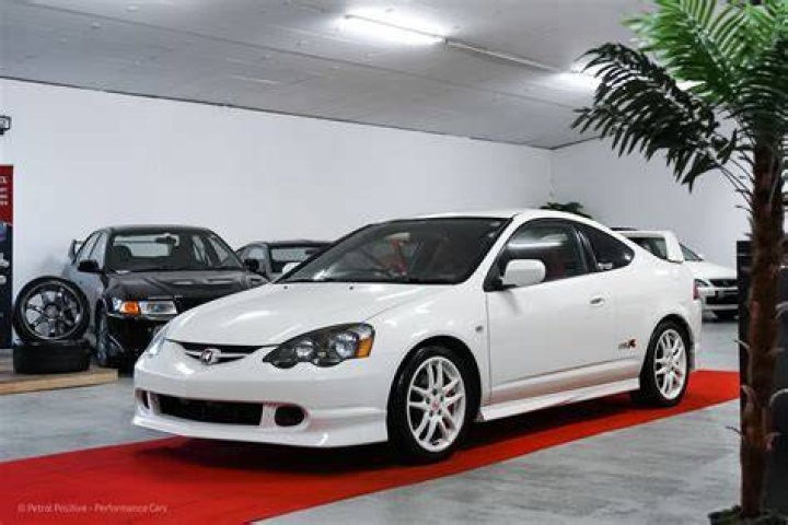 Is a DC5 JDM?