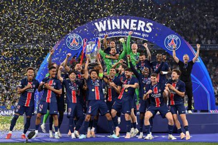 Is PSG a rich club?