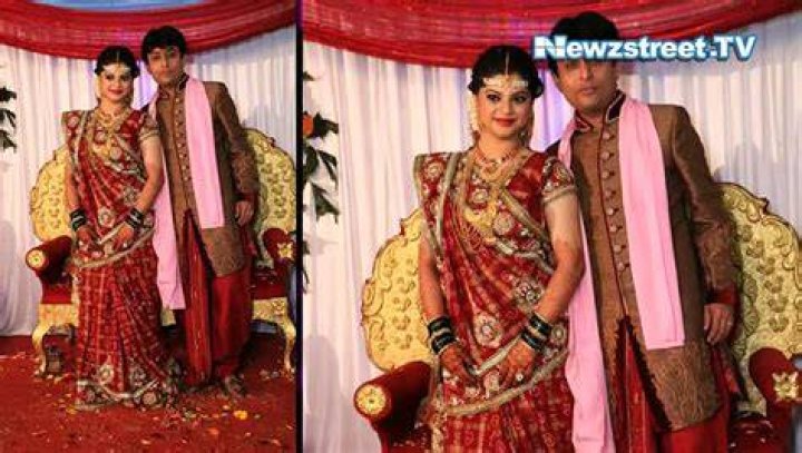 Is Sneha Wagh married?