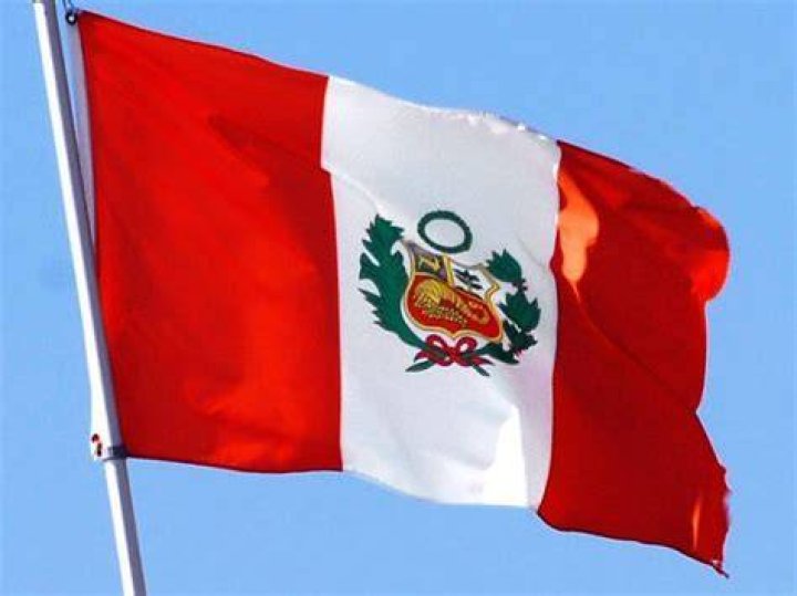 Que significa la bandera nacional de Peru?