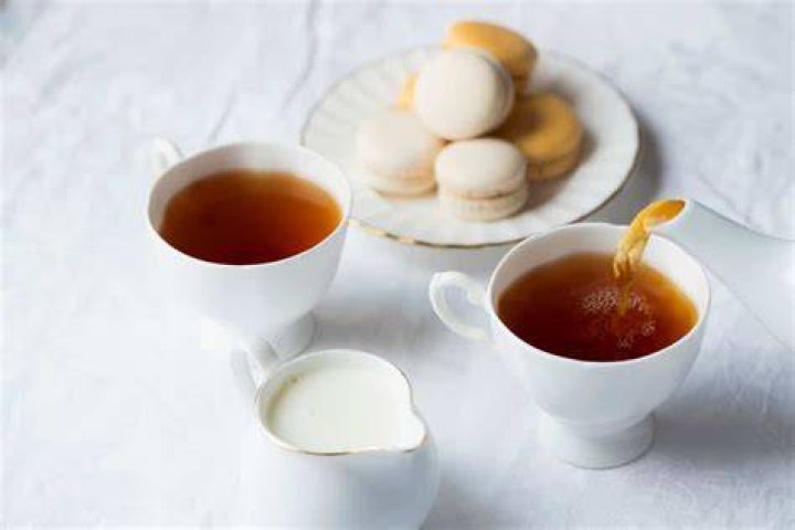 Should you put milk in first when making tea?