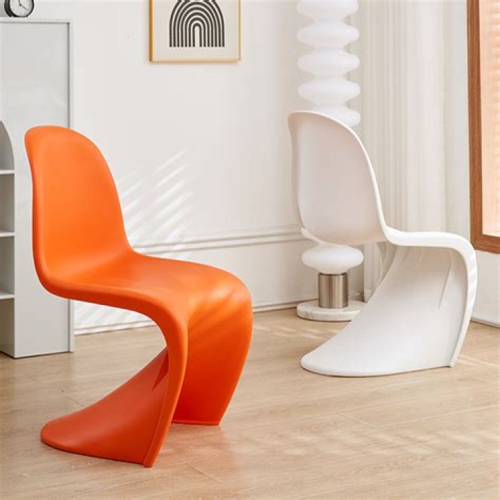 What are S shaped chairs called?