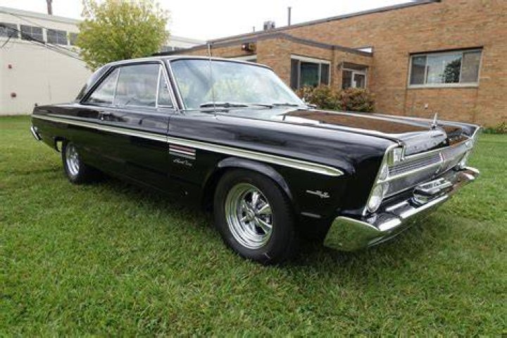 What body style is a Plymouth Fury?