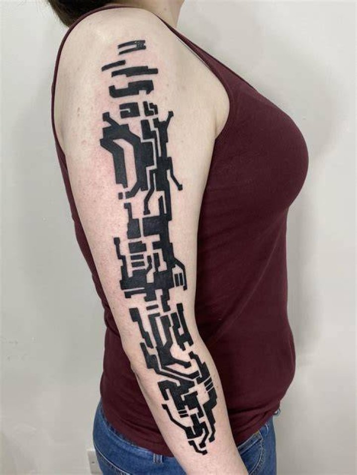 What is faiths tattoo?
