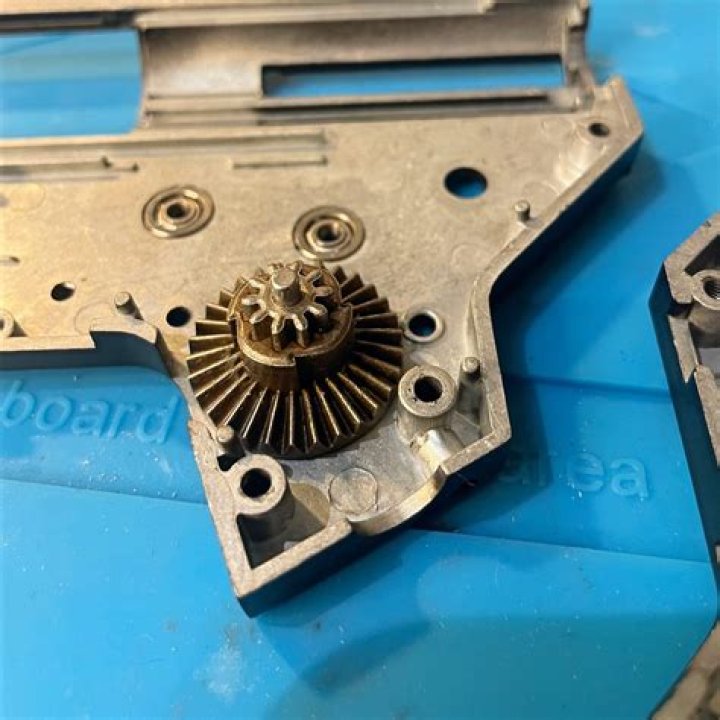 What is shimming a gearbox?