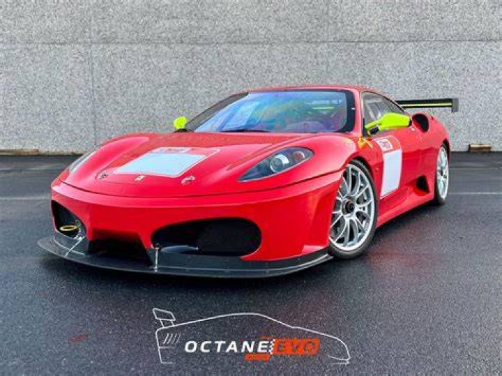 What replaced Ferrari F430?