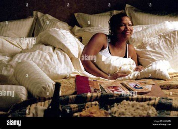 Where does Queen Latifah go in last holiday?