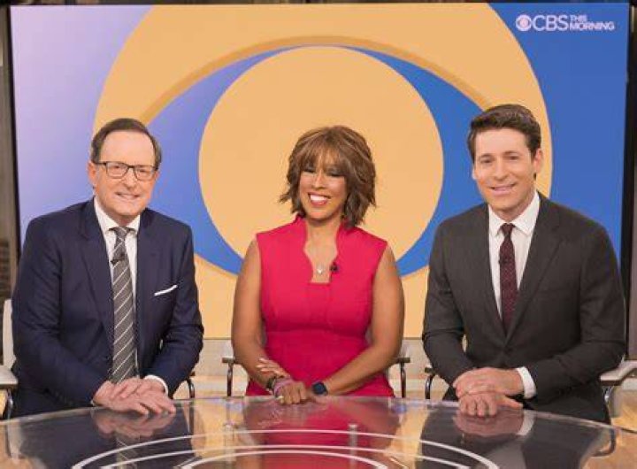 Who are the news anchors for CBS?