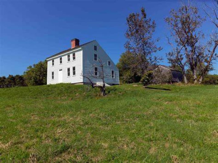Why do they call it a saltbox house?